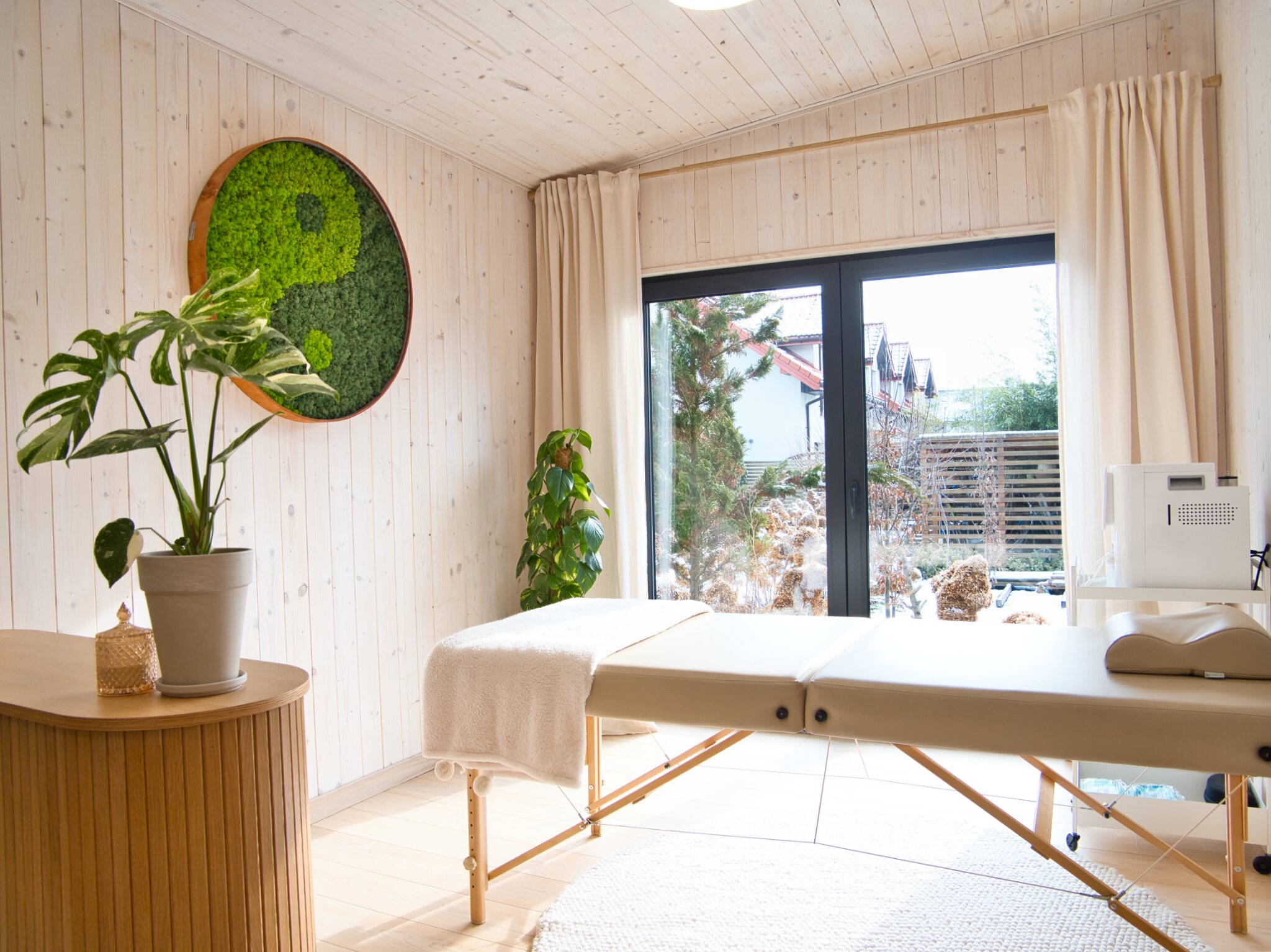 Detale wystroju gabinetu akupunktury w stylu feng-shui